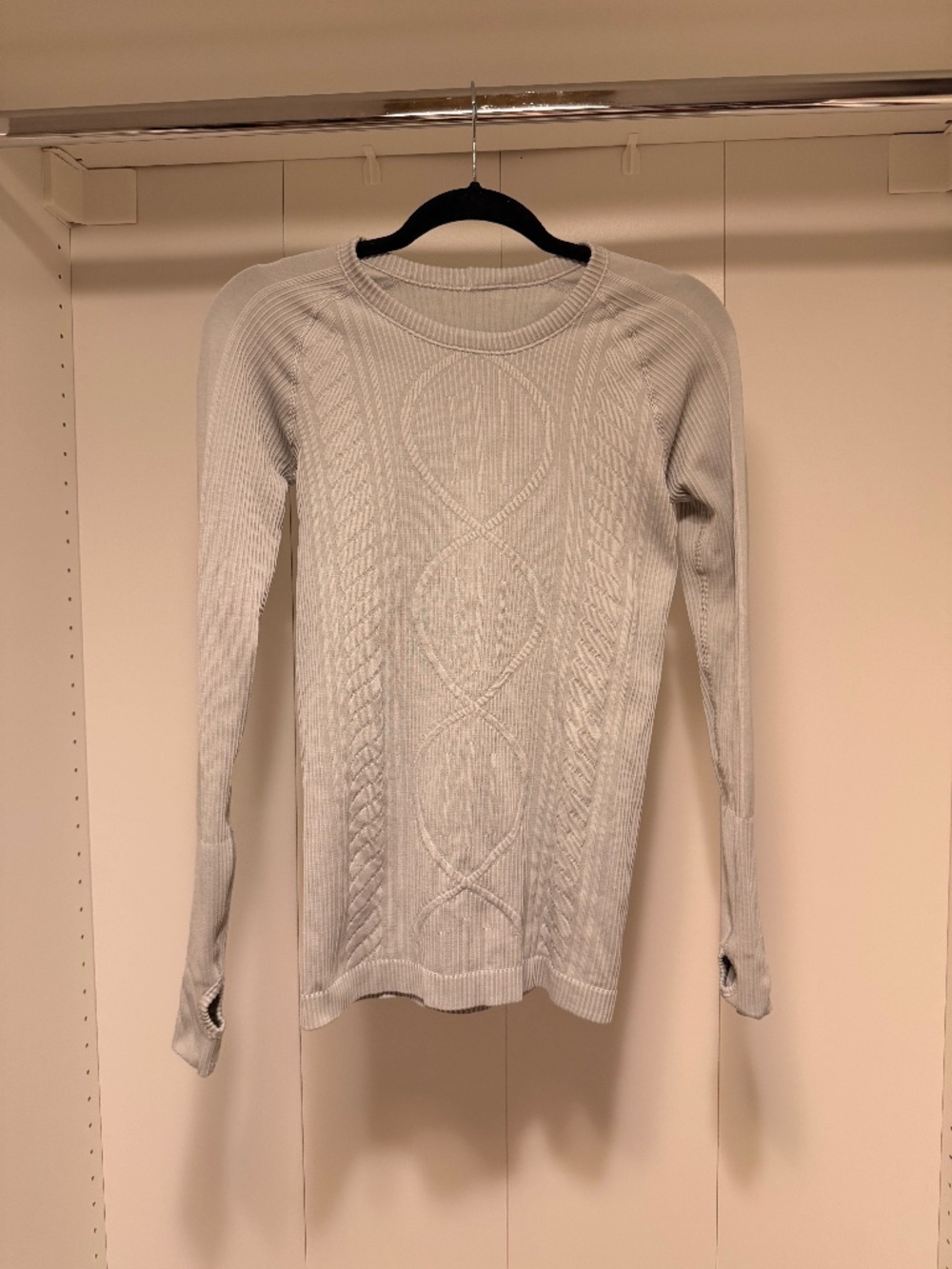 Lululemon top
